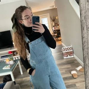 Meet your Posher, Claire